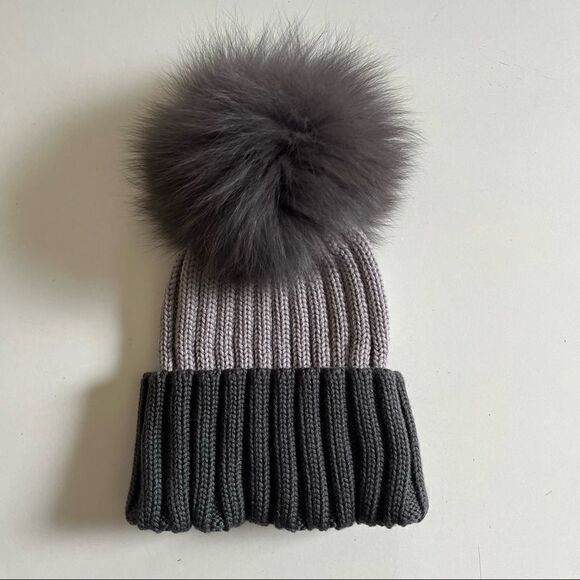 Adrienne Landau Merino Wool Fox Fur Pom Hat OS - Picture 2 of 6